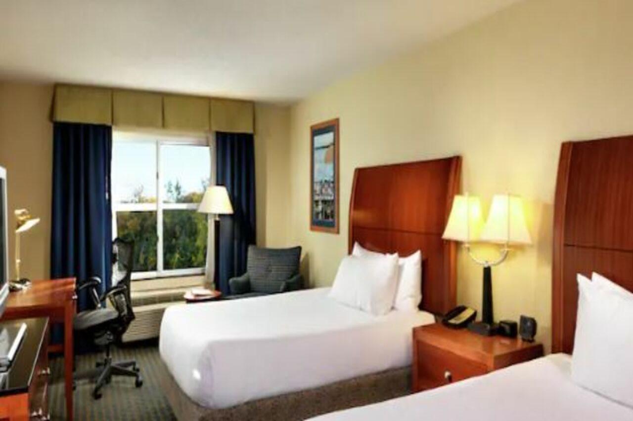 Hilton Garden Inn Μίλφορντ Εξωτερικό φωτογραφία