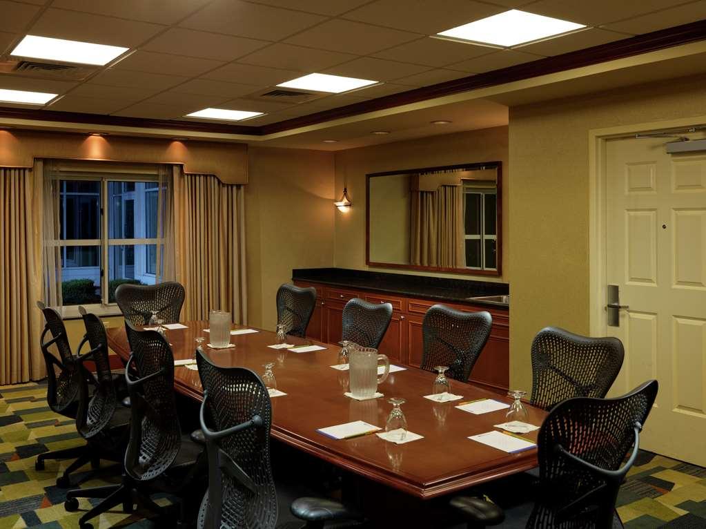 Hilton Garden Inn Μίλφορντ Ανέσεις φωτογραφία